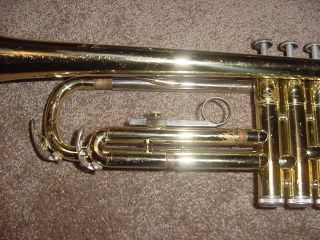 YAMAHA STUDENT TRUMPET WITH CASE YTR 2320 WITH 7C MOUTHPIECE YTR2320 5