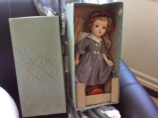 Vintage Madame Alexander Doll Box hat box curlers gloves 9