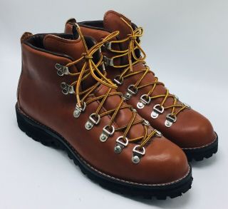Vintage Danner 3052 Mountain Hiking Boots Vibram Soles Brown Mens Size 10