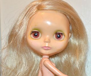 Kenner 1972 Blythe Doll 6 Line,  Blonde Side Part with Rare Kenner Sunglasses 10