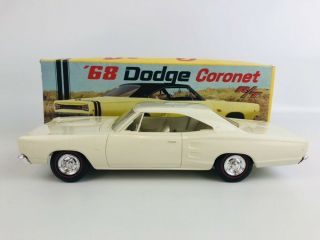 Mpc 1968 White Dodge Coronet R/t Factory Built Dealer Promo Model W/ Box