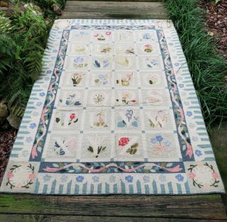Rare Vintage Claire Murray Cottage Chic Alphabet Hooked Rug Breathtaking