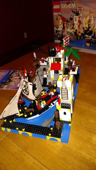 Lego Imperial Trading Post 6277 and Eldorado Fortress 6276 vintage and rare 8