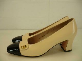 Womens 8.  5 B M Salvatore Ferragamo Leather Cap Toe Pump Black Patent Beige Shoes