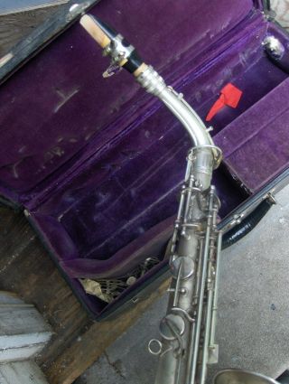 Vtg Conn Alto Saxophone Silver Case & Mouthpiece 8