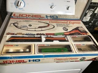 Vintage - Lionel Ho Continental Express - (complete Set) Rare Locomotive