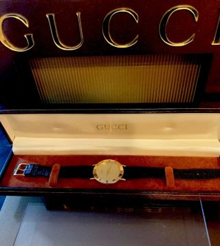 Gucci 3000.  2 M Men’s 18kgp W/ Battery And Box