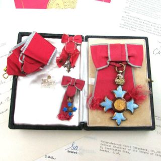 Vintage Order Of The British Empire Commander Cbe Medal W/ Docs Garrard & Co Box