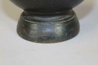 RARE EARLY 18TH C AMERICAN TURNED & HEWN MASTER SALT GRUNGY BLACK PAINT 4