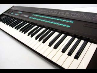 Vintage Yamaha Dx7 Digital Synthesizer 61 Keys 16 Poly 6 Operator Fm Sound W/rom