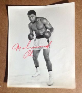 Muhammad Ali Signed Autographed 8 " X 10 " Rare Photo Guaranteed With