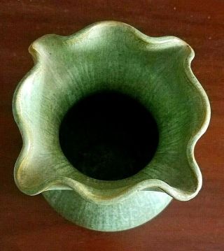 Vintage ROYAL CROWN North Carolina Art Pottery Ruffled Rim Vase 5 1/2 
