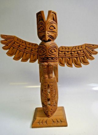 Vtg.  Rick Williams (nuu - Chah - Nulth) Hand Carved Thunder Bird Whale Totem - Signed