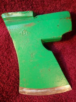 Vintage 1.  400 Kg Green Paint Sharp Axe Head BillnÄs Billnas Finland Finnish