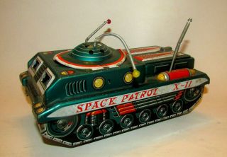 Vintage Yonezawa Space Patrol X - 11 Battery Op Toy Tank