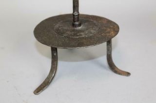 VERY RARE 18TH C WROUGHT IRON ADJUSTABLE TABLE TOP BETTY LAMP IN OLD SURFACE 3