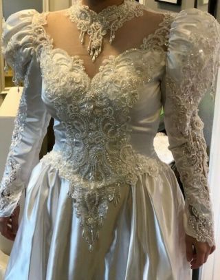 Vintage Bridal Wedding Dress Size 12 White Sequins Beading Lace Train High Neck