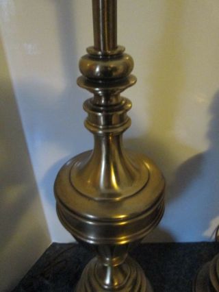 Vintage Pair STIFFEL Brass Trophy Urn Lamps Hollywood Regency Traditional 4