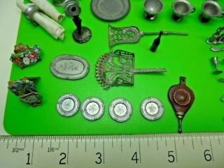 ANTIQUE VICTORIAN OLD VINTAGE CHILDS TOY DOLLS HOUSE DINING ROOM CUTLERY PLATES 5