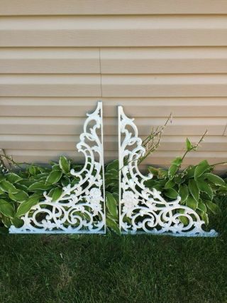 Set Of 2 Vintage Large Ornate Cost Iron Brackets 21 In X 29 In Wall Shelf