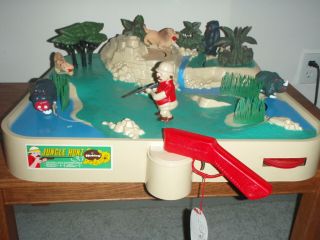 Vintage 1963 Hubley Jungle Hunt Target Game Battery operated w/Box LN 2