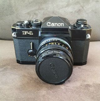 Vintage Black Canon F - 1 Slr 35mm Film Camera W/50mm F/1.  8 Fd Lens Exc W/booklet