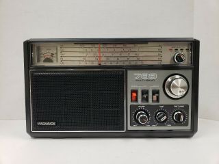 Vintage Magnavox Multi - Band Am/fm/sw Portable Radio 789 Perfect
