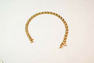 Vintage Estate Solid 10kt Gold Diamond Tennis Bracelet 7.  8 Grams