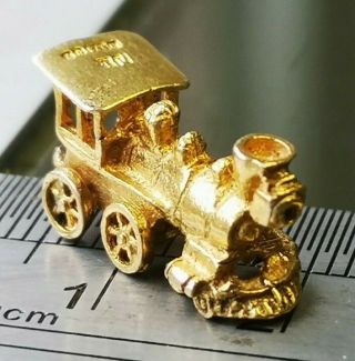 Steam Train,  Locomotive Solid Gold Vintage Charm,  Full Uk Hallmarks Cr