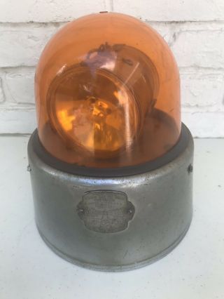 Vintage Federal Sign & Signal Corp Beacon Ray Model 17 Emergency Light
