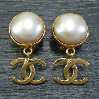 Chanel Gold Plated Cc Logos Imitation Pearl Vintage Swing Earrings 4711 Rise - On