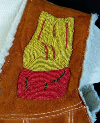 Vintage 1970s Signed Hand Seed Beaded Western Native American Leather Vest 40 3