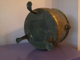 Quality Antique Large Brass Planter,  Bucket,  Log Bin.  Lion Head Handles.  Paw Feet 10