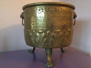 Quality Antique Large Brass Planter,  Bucket,  Log Bin.  Lion Head Handles.  Paw Feet