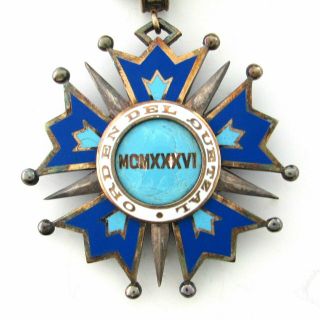 Vintage Guatemala Order of The Quetzal Silver Enamel Cross Medal w/ Box & Doc 2