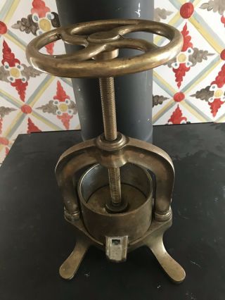 Solid Brass Antique French Duck Press - Gourmet Table Side Press 4