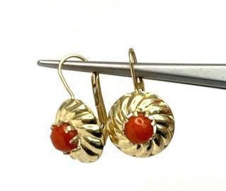 Vintage 14K Gold Nartural Red Coral Leverback Antique Style Earrings 2.  35g 2