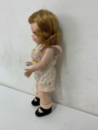 Vintage Madame Alex MME Doll In Lace Outfit & Black Shoes 1940s? Antique cutesy 5