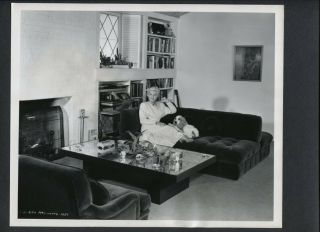 Rita Hayworth At Home Candid - 1947 Vintage Photo By Coburn - Lady From Shanghai
