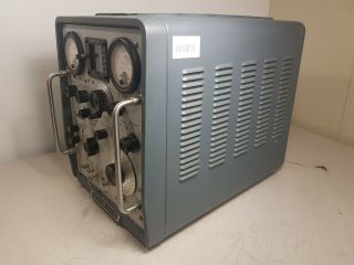 Vintage HP Hewlett Packard VHF Signal Generator 608F Only 2