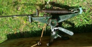 Vtg Winchester Western Cartridge Cast Iron Clay Throw Skeet Shooting Vintage