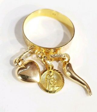 Vintage 18k Yellow Gold Band Ring W/ 3 Charms Puffy Heart,  Saint & Italian Horn