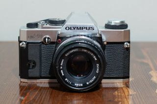 Vintage Olympus Omg Om - 20 35mm Slr Analog Film Camera W/ Zuiko 50mm 1.  8 Lens