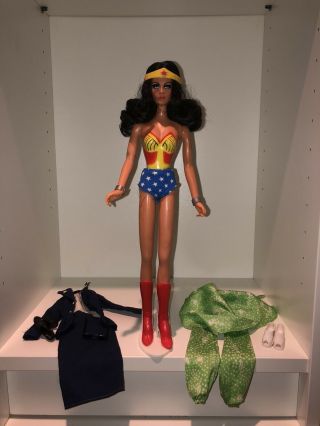 Mego Wonder Woman Doll And RARE Outfit Lynda Carter Parkdale Novelties 3