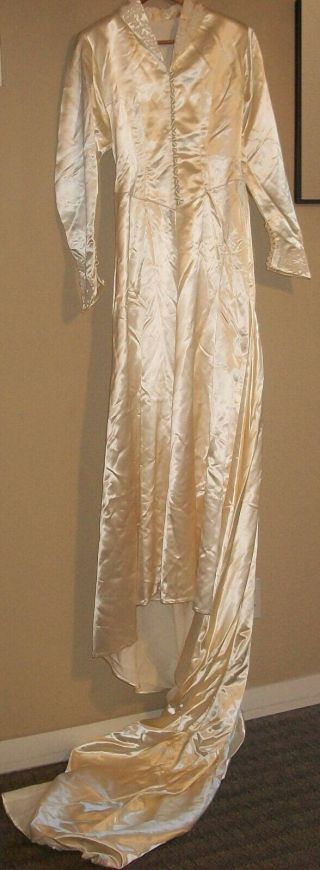 Vtg Handmade Long Sleeve Ivory Satin Wedding Gown W Appliqued Lace & Train Sz Sm