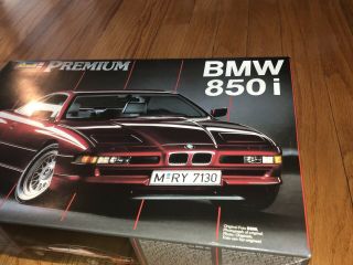 1/24 SCALE REVELL PREMIUM 7183 BMW 850i PLASTIC MODEL Car Kit Vintage Toy 850 I 4