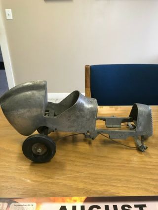 Vintage 1930s Speed Chief tether car 2