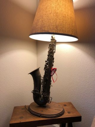 1919 Vintage Saxophone Lamp 4