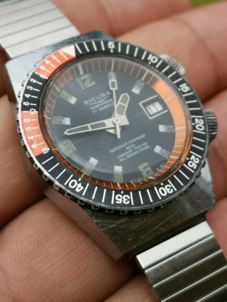 Vintage Sicura Diver Watch.  Mid Size