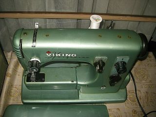 Vintage Husqvarna Viking Automatic Type 21 Sewing Machine W/Foot Pedal 5